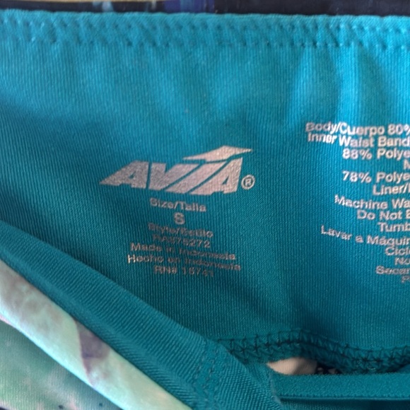 Avia - Picture 3 of 4